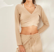 Load image into Gallery viewer, Women Long Sleeves Yoga Crop Top Ribbed Female Breathable Sport T Shirt Workout Fitness shirt Gym top Running  Sweater clothes
