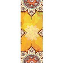 Load image into Gallery viewer, Fitness Yoga Mat Microfiber Print Pattern Foldable Portable Pilates Yoga Towel Soft Anti-slip Indoor Outdoor Sports Mat
